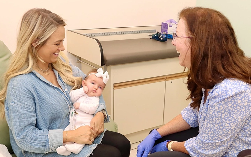 International Board Certified Lactation Consultant With Patient Alt